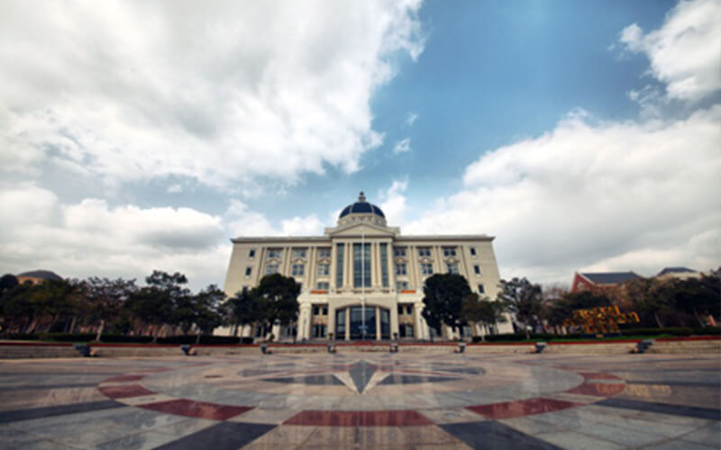 上海外国语大学风景